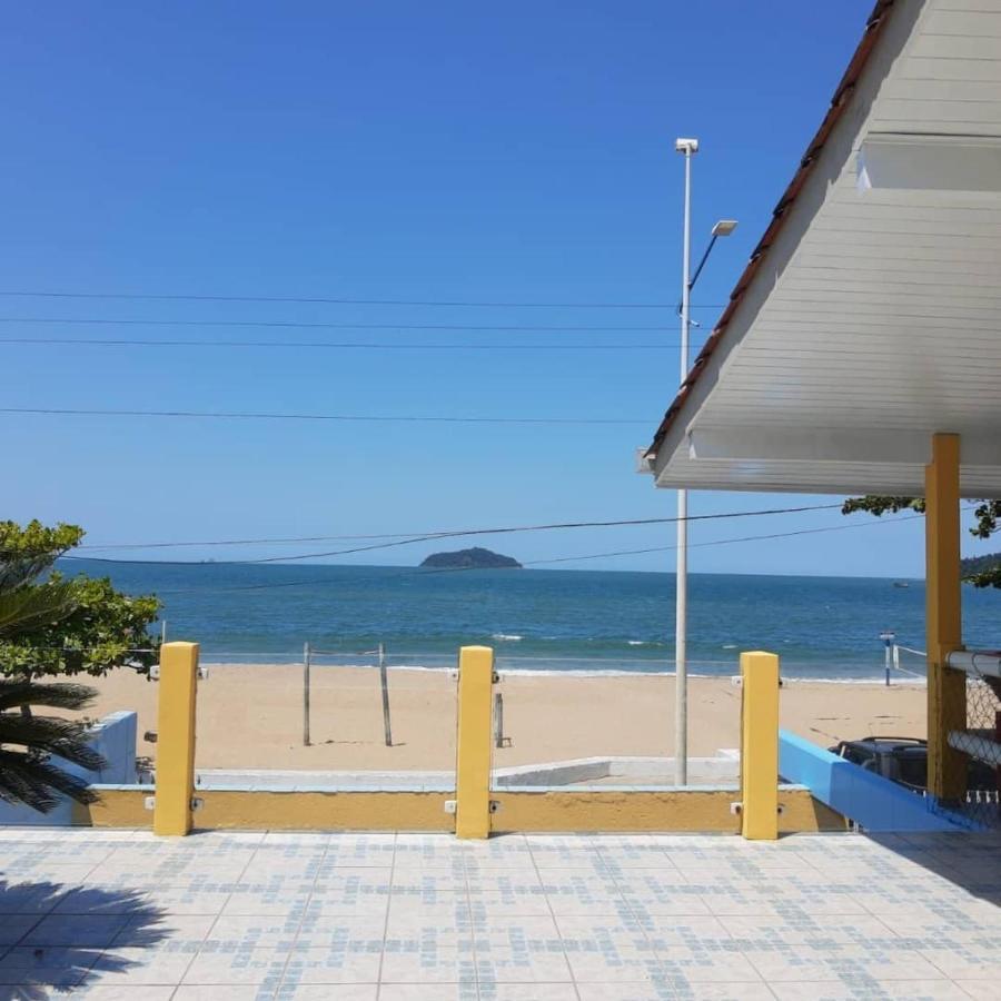 Mansao Ouro Verde Vlc Frente Para O Mar Com Piscina Piçarras Eksteriør bilde